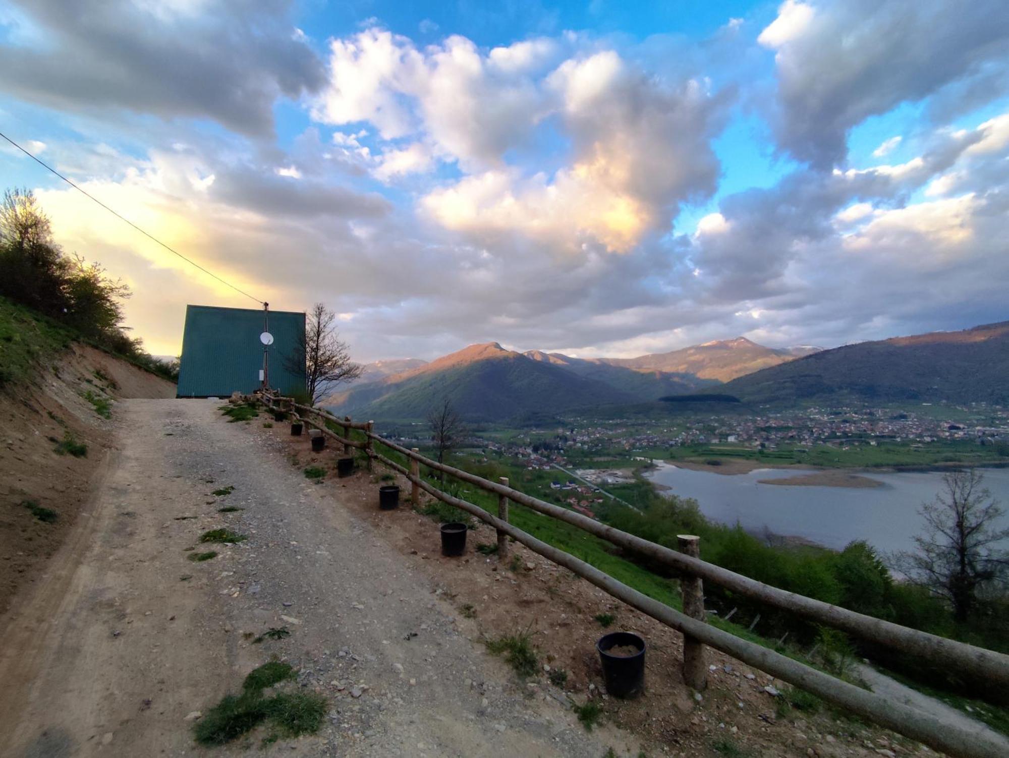 Suncani Brijeg Eco Village Plav Luaran gambar