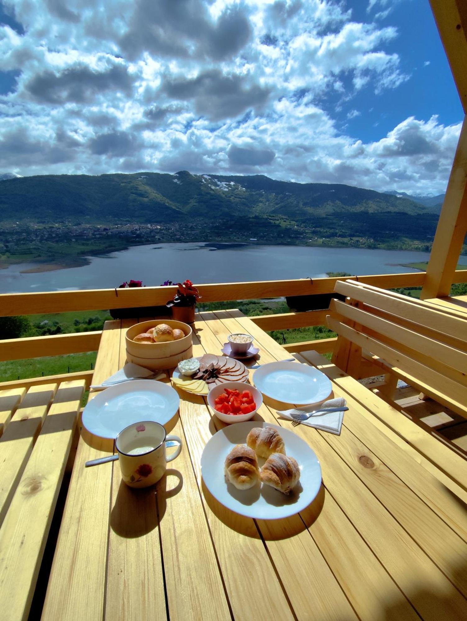 Suncani Brijeg Eco Village Plav Luaran gambar